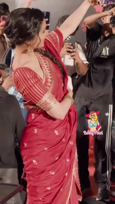 Shraddha Kapoor in red saree