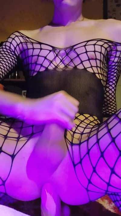 Oops i made a mess of my fishnets.😋