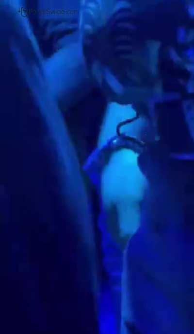 Blowjob in night club