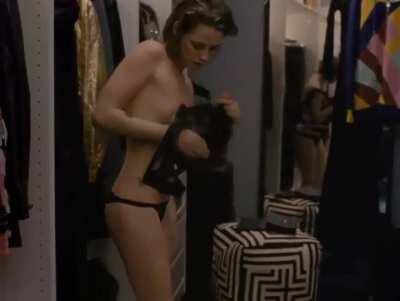 Kristen Stewart's perky tits in Personal Shopper