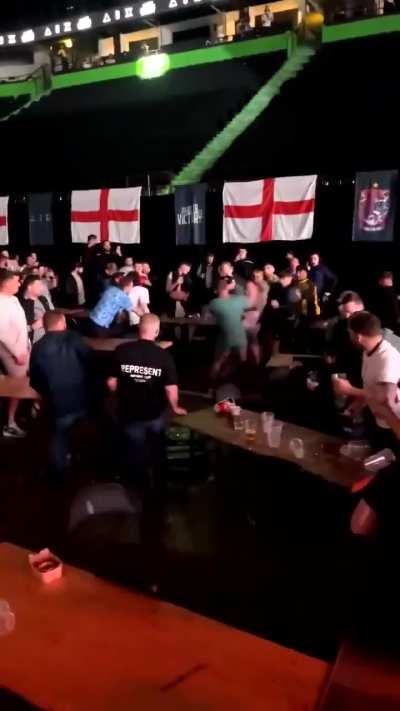 England fans v England fans!