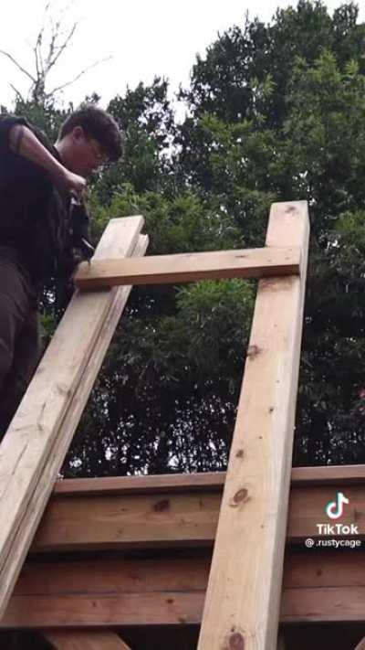 Backyard guillotine