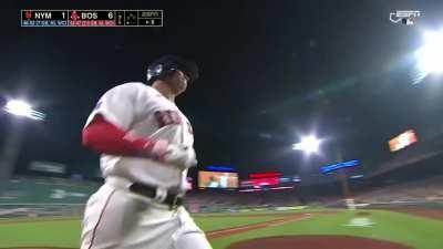 🔥 [Highlight] A mic'd up Rafael Devers gives his favorite