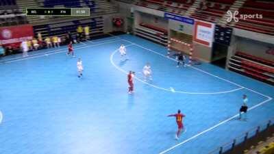 Two nice goals from futsal match between Belgium and Finland yesterday (X-post from r/soccer)