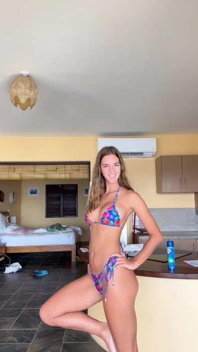 Emily Feld bikini dance