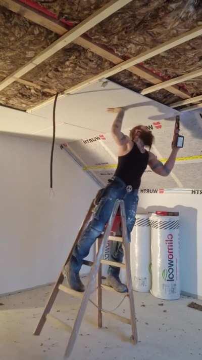 This guy using the ladder like a natural extension of his body