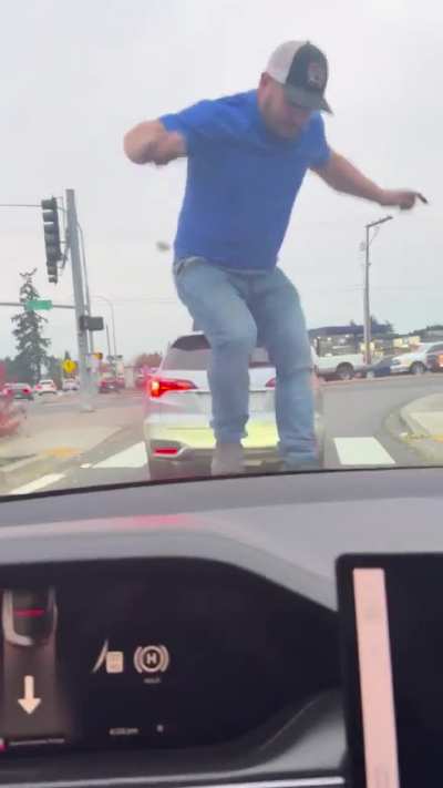 Insane road rage freak out Vancouver Washington