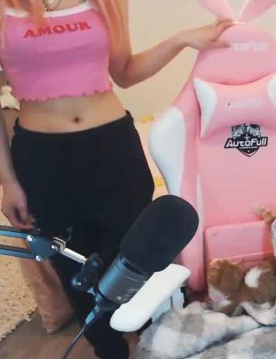 Jaime's Sexy Belly