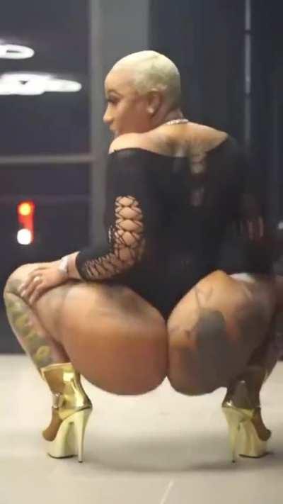 Bunz ass got fatter 