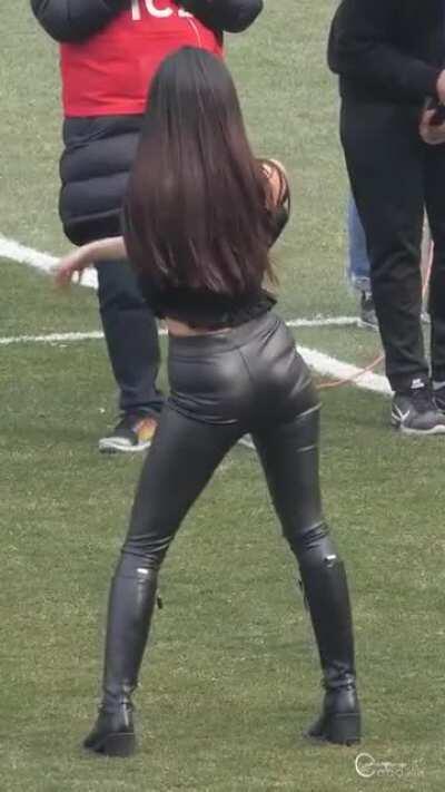 Ex-Momoland - Yeonwoo's Legendary Latex