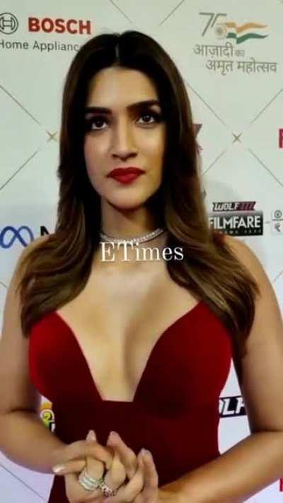 Kriti sanon 🤤