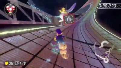 Imagine how cool Reversed tracks would be in Mario Kart 8 :'(