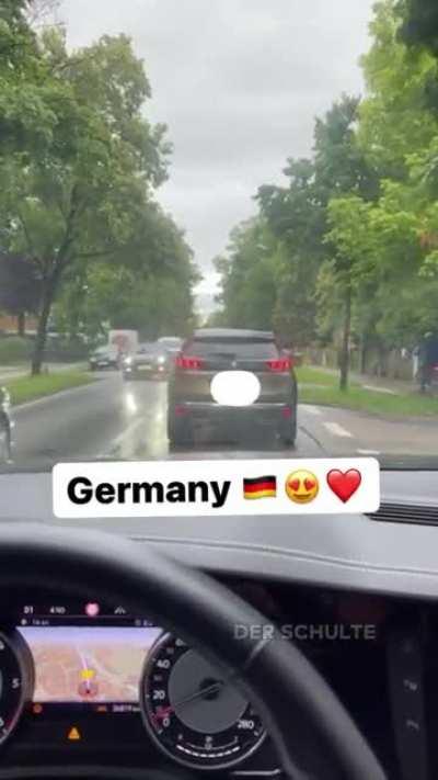 Just for the people wondering how we deal with traffic in Germany :D