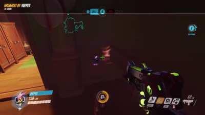 Wierd spot on Nepal makes sombra teleporter float