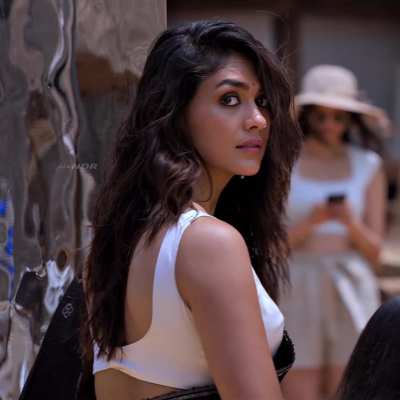 Mrunal Thakur