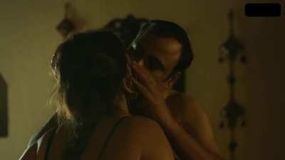 Mahi Kaur HOT Boobs Kissing Sex Scene In Palang Tod Gaon Ki Garmi S02 Ep 01 - 02 Ullu