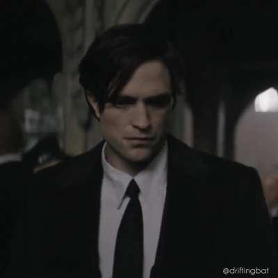 What do y'all think of Robert Pattinson's portrayal of Bruce Wayne?