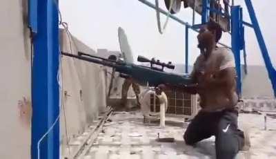 Soldiers from the Sudanese Armed Forces fire anti-materiel rifles at RSF sites and repel their failed attack on Al-Duru’ camp in the Al-Shajara military area. The capital, Khartoum 