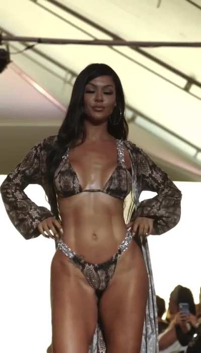 Aline Bernardes - Hot Miami Styles, Fort Lauderdale 2022 (re-upped)