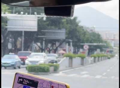 Traffic lights integrated with GPS