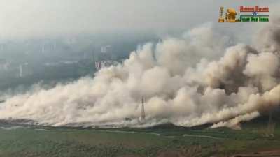 72 Acres of plastic waste currently burning in Kochi, India