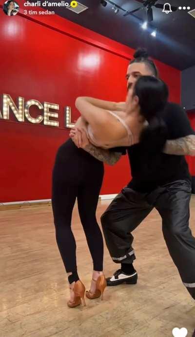 GODDESS ! - There's like 10 minutes of new juicy dancing content in tights + heels on her snapchat. go check it out (+ her new youtube video)