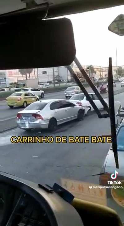 É tanta informação nesse vídeo, só podia ser no RJ