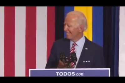 Biden playing Despacito on his phone today... politics aside I froze up from the pure cringe here