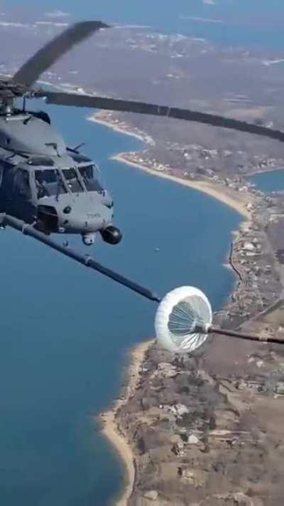 Helicopter air-to-air refuelling