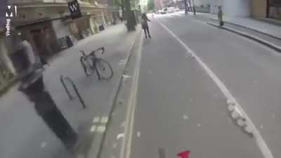 Cyclist blasts horn at pedestrians for being on bike lane 