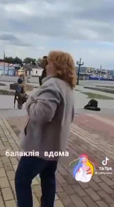 Another video of people meeting Ukrainian soldiers in Balakliya after the liberation. That's how a real liberation looks like.