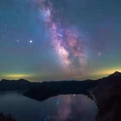 Static Time-lapse of the Milky Way, Demonstrates Earth's rotation through space