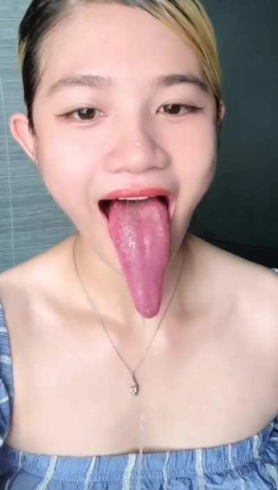 Juicy long tongue and spit