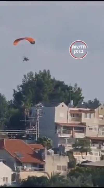 More Palestinian gunmen are infiltrating southern Israel using powered hang gliders