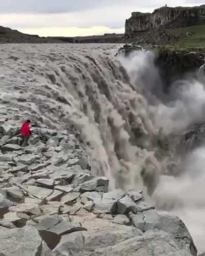 🔥 A waterfall in Iceland