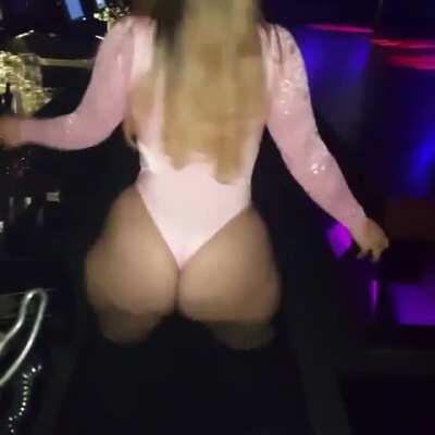 A big juicy Greek ass