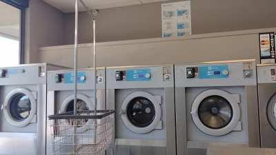 This washing machine is spinning up like a damned jet engine [warning headphones users]