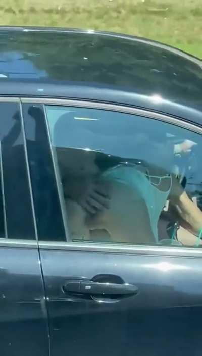 Getting head while driving