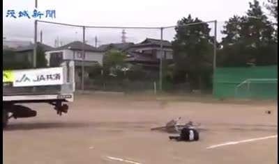 How Japan teaches kids road safety..