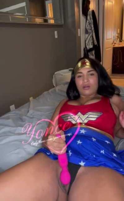 Wonder Woman 👸🏾 Getting Her Nut 🐱💦🤤🍑😍❤️