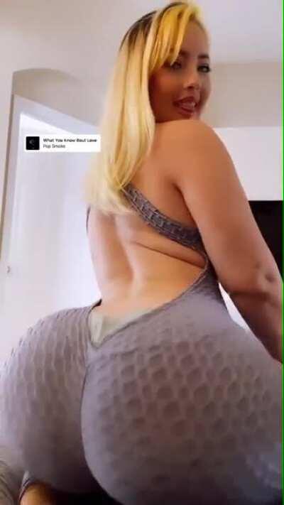 I could watch woesenpai shake her phat ass all day ❌🧢🤤