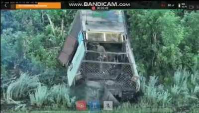 First captured russian turtle tank along with its crew. By the 22nd Mechanized Brigade of Ukraine