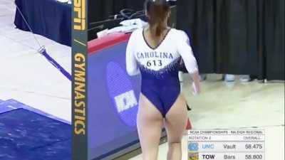 North Carolina’s Emery Summey💙🤍🤸‍♀️