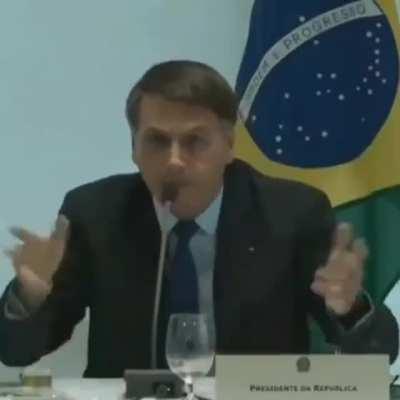 Confissão em vídeo de crime de Bolsonaro