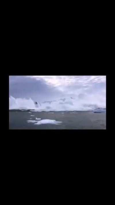 Men escaping a iceberg tsunami