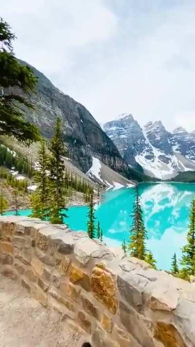 🔥 Moraine Lake, Banff National Park, Alberta, Canada