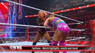 On WWE RAW: Becky Lynch vs Tegan Nox