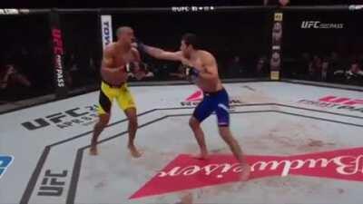 60 seconds of Edson Barboza brutally hurting people