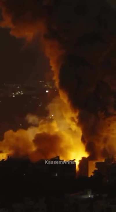 Close-up footage from tonights bombings on dahye beirut