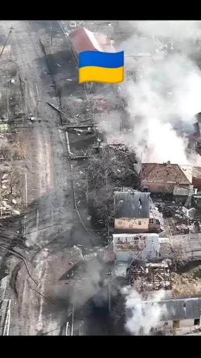 Ukrainian BMP 2 actively working in Bakhmut